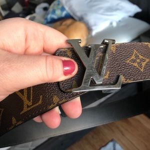 Authentic Louis Vuitton Belt w Buckle
